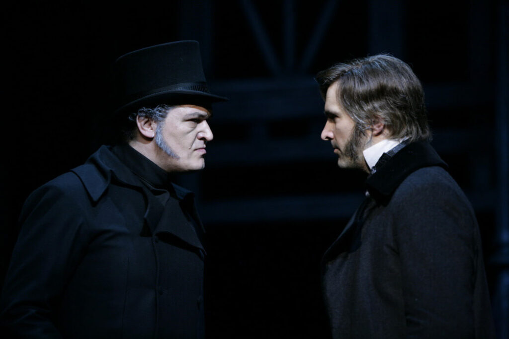 Jelentkép a nyomorultak című darabból, Jean Valjean és Javert