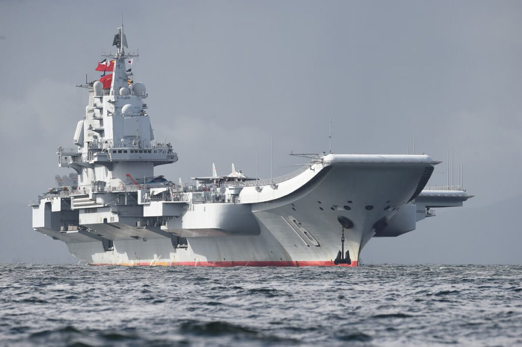 Kína anyahajóinak száma meg sem közelíti az USA flottájának számosságát