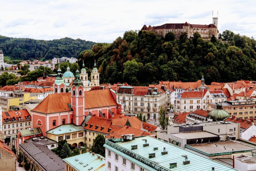 Az óváros és a vár Ljubljanában