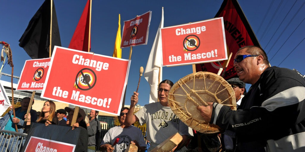 Washington Redskins kabala ellen tüntetők