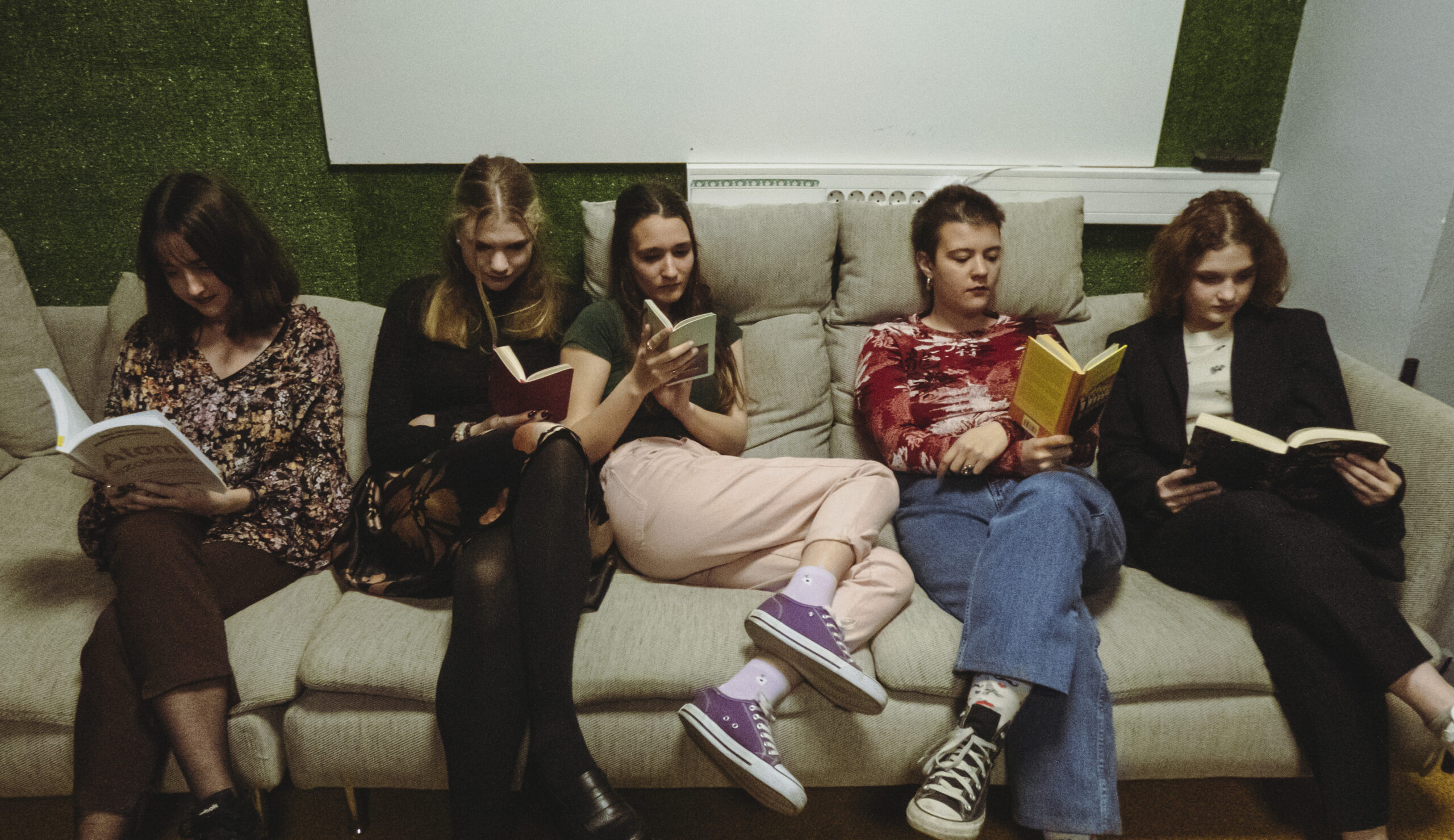 K nyvklub III Mit Olvasunk Mi letm d sok 