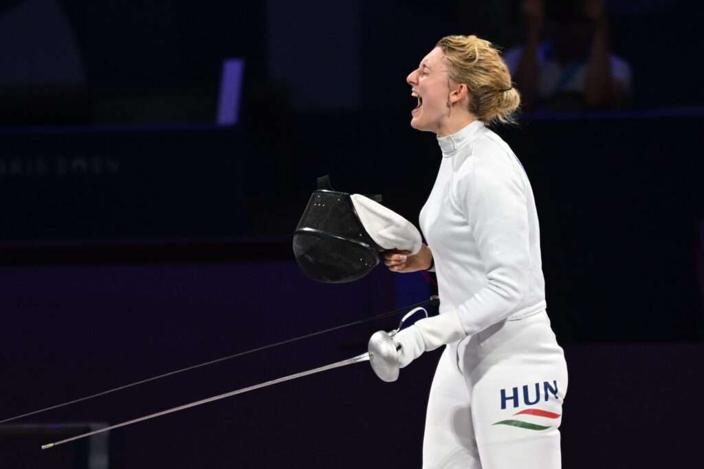 A pillanat, amikor megszületett az első magyar érem a 2024-es olimpián. /MOB